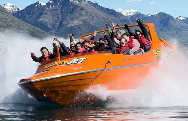 30 minutos en Jet Boat Airlie Beach